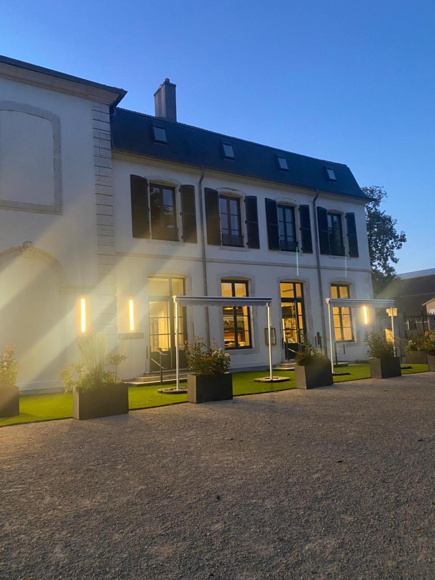 Hotel Au Chateau Villers-les-Nancy Exterior photo